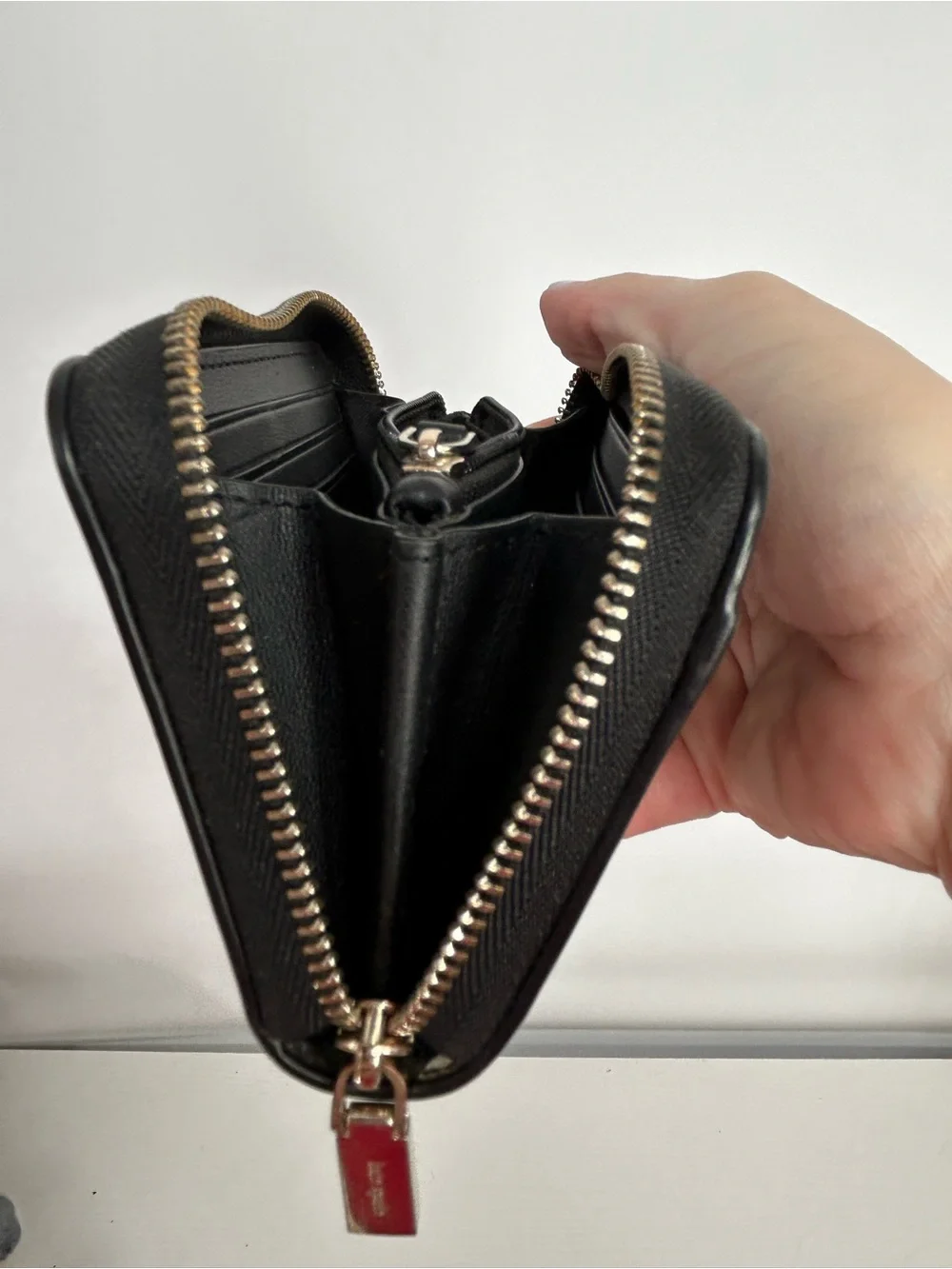kate spade compact zip